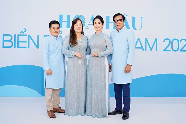 "Mẹ chồng quốc dân" là thành viên của Ban giám khảo quyền lực cùng NSND Trọng Trinh - Trưởng Ban giám khảo, Tiến sĩ Nhân trắc học Vũ Thị Thu Hương, nhà thiết kế Lý Minh Tuấn.