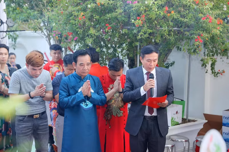 Sự kiện quy tụ dàn nghệ sĩ đình đám phía Bắc như: NSƯT Đỗ Kỷ, NSND Trần Nhượng, đạo diễn Trần Bình Trọng...