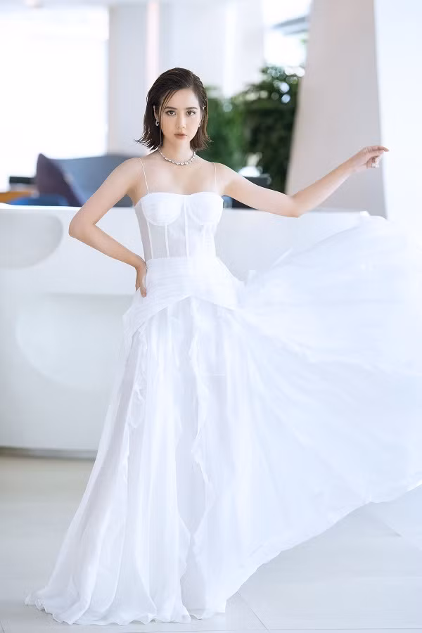 Khán giả cũng mong đợi Phan Minh Huyền sớm trở lại màn ảnh nhỏ.