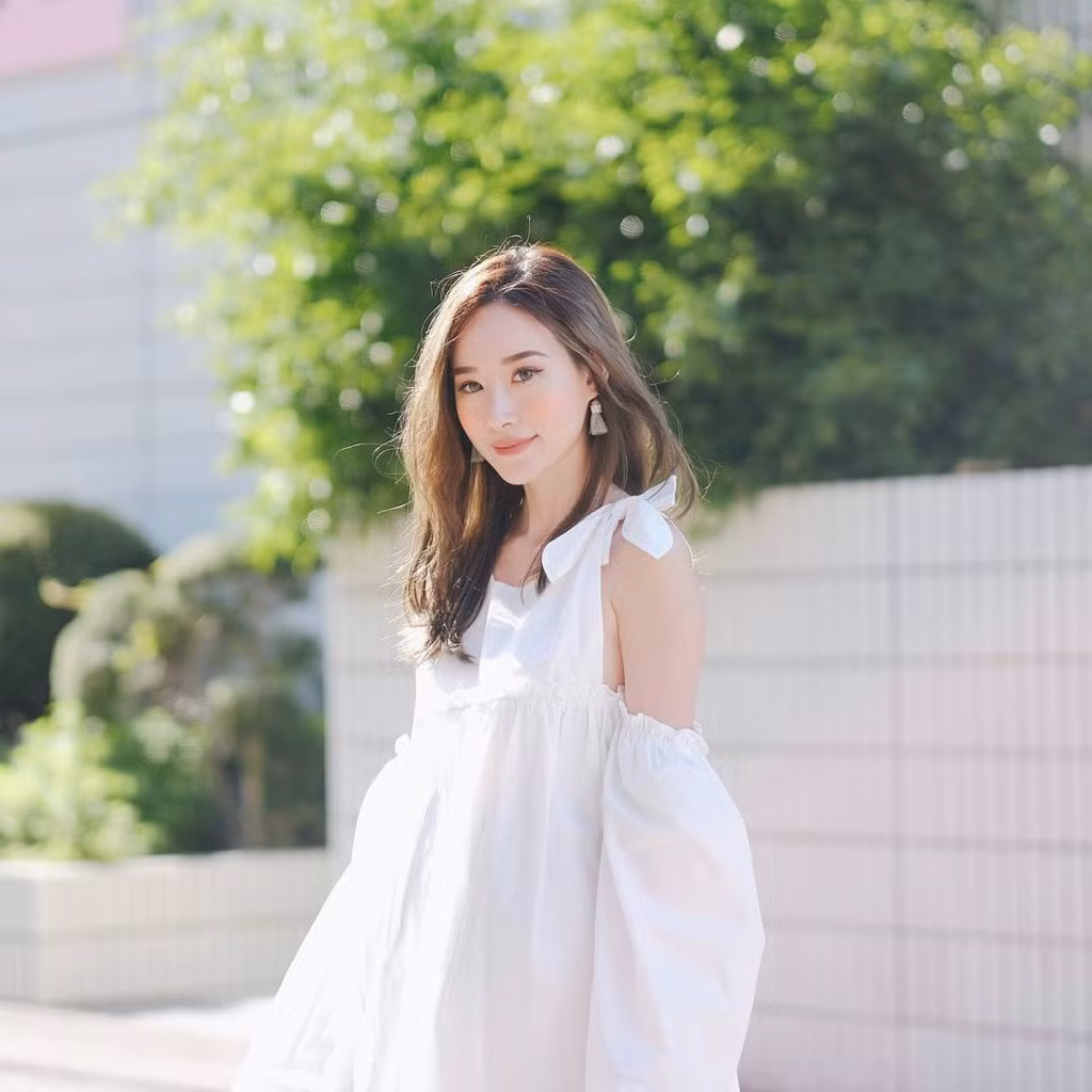 Xinh đẹp, tài giỏi, Elle không chỉ được cánh mày râu yêu mến mà còn là hình tượng nhiều cô gái hướng đến.