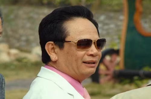 Lúc đầu, ý tưởng của vị chủ tịch Tập đoàn Tuần Châu bị cho là "điên rồ". Bởi ông "đốt tiền" không đúng chỗ, lại vừa không đúng lúc, khi kinh tế Việt Nam đang bị ảnh hưởng từ cuộc khủng hoảng tài chính châu Á. Ảnh: Giáo dục Việt Nam.