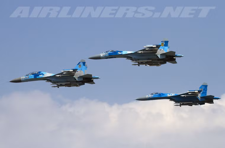 Hiện Không quân Ukraine chỉ còn trang bị 16 chiếc chiến đấu cơ Su-27 (gồm nhiều biến thể, cả UB).