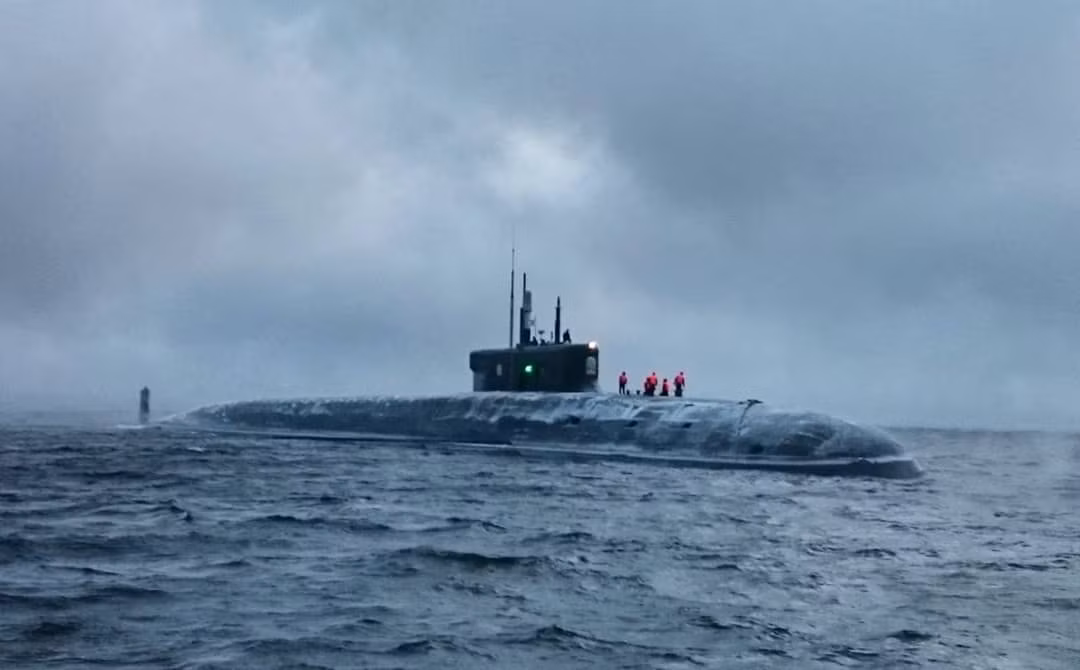 Về tàu ngầm, tàu ngầm Knyaz Vladimir, là chiếc đầu tiên của lớp Borei-A; đây là một phiên bản nâng cấp của lớp tàu ngầm chiến lược chạy bằng năng lượng hạt nhân lớp Borei. Knyaz Vladimir đưa vào biên chế năm 2020 và Hải quân Nga dự kiến đến năm 2027, sẽ đưa vào hoạt động thêm sáu tàu ngầm Borei-A.