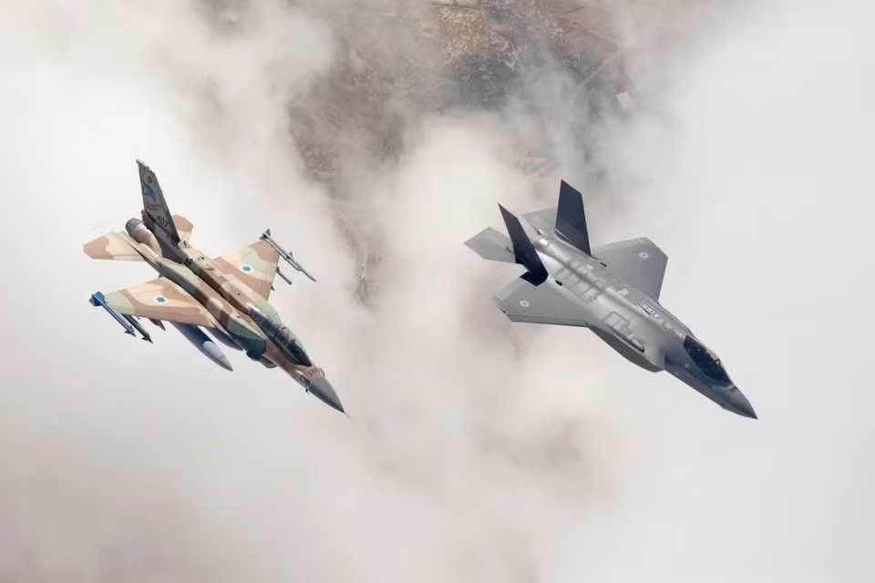 Công bằng đánh giá, với lực lượng không quân kỳ cựu và tinh nhuệ như của Israel, họ có nhiều vũ khí tiến công ngoài tầm hỏa lực của các hệ thống phòng không tầm ngắn mà Syria đang có. Tuy nhiên về mặt lý thuyết, các hệ thống phòng không tầm ngắn như Pantsir, có thể bắn hạ các tên lửa đang bay tới. 