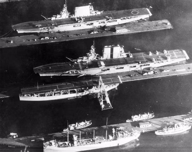 Hạm đội 1 Hải quân Mỹ được thành lập vào năm 1946, thuộc biên chế Hạm đội Thái Bình Dương và thực hiện nhiệm vụ chủ yếu tại khu vực Tây Thái Bình Dương. Hạm đội 1 được giải tán vào năm 1973 và sau gần 50 năm, trước những diễn biến mới tại khu vực Ấn Độ - Thái Bình Dương, Mỹ đã quyết định tái lập Hạm đội này.
