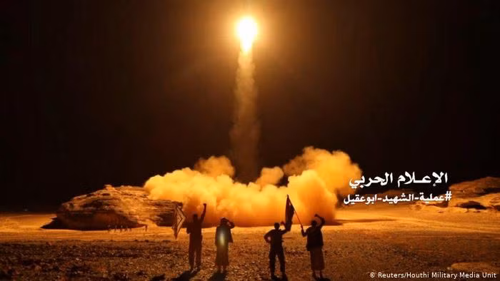 Hiện chưa rõ độ chính xác mà tên lửa Burkan-3 của Houthi có thể đạt được là bao nhiêu, nhưng việc một quốc gia đang bị bao vây cấm vận như Yemen, vẫn nhận được những tên lửa tối tân từ Iran là điều khá bất ngờ.