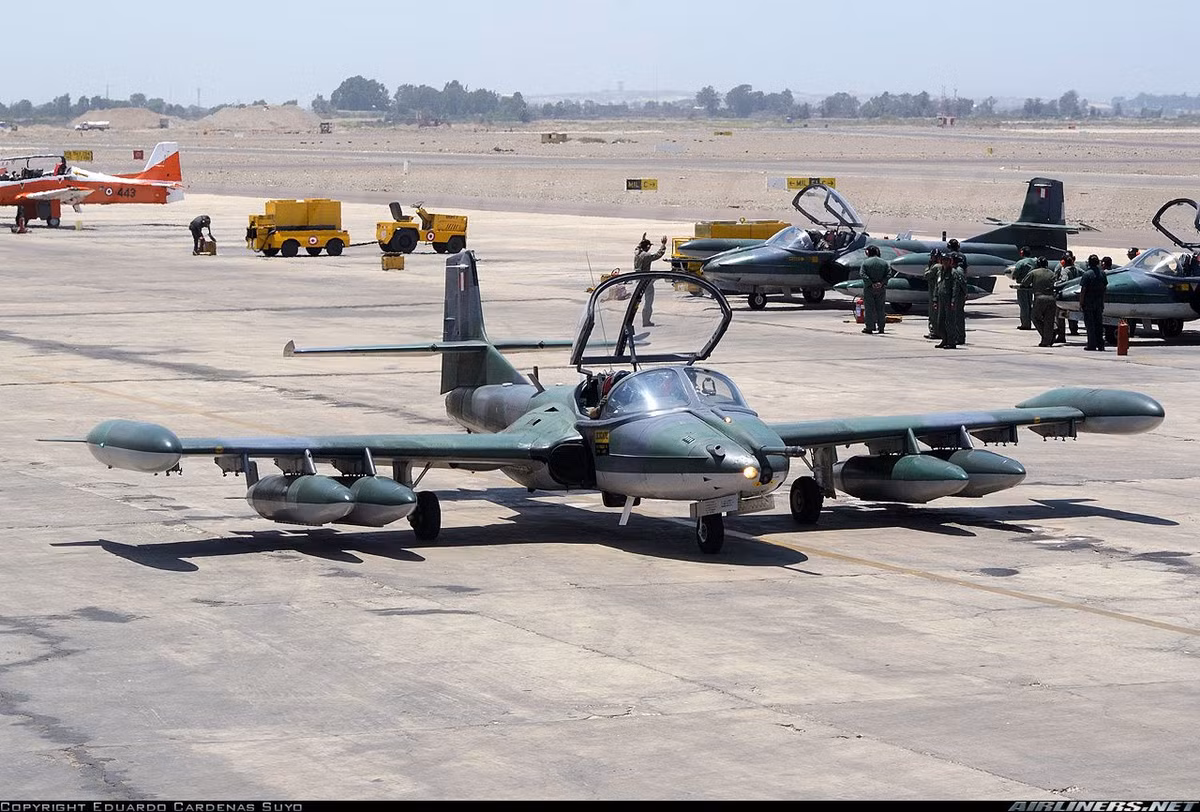 Những thay đổi chính của A-37 so với máy bay T - 37Cs là được trang bị thêm 2 thùng nhiên liệu ở 2 đầu cánh, 1 súng GAU-2B minigun cỡ nòng 7,62mm gắn ở khoang mũi của máy bay. Ở 2 bên cánh của máy bay có 6 giá treo vũ khí, dùng để treo bom và rocket đối đất.