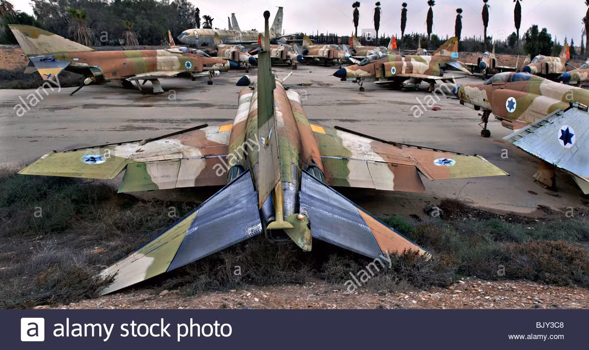 Israel hạ quyết tâm, đó là cần dạy cho Liên Xô một bài học. Bài học đó sẽ được chuẩn bị cẩn thận đến từng chi tiết nhỏ nhất. Nhờ thông tin mà các kỹ sư vô tuyến Israel nói tiếng Nga thu thập được, IAF đã có trong tay dữ liệu quý giá về lực lượng không quân mà họ sắp đối mặt.