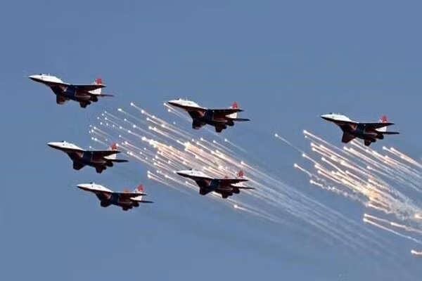 Su-57 của Nga sẽ đảm bảo lợi thế về chất so với các máy bay chiến đấu tiềm năng của đối thủ như Su-35 của Ai Cập và MiG-29SE của Sudan, đồng thời cho phép Ethiopia tấn công các mục tiêu sâu trong lãnh thổ của cả hai quốc gia trên, nhờ khả năng tàng hình của Su-57.