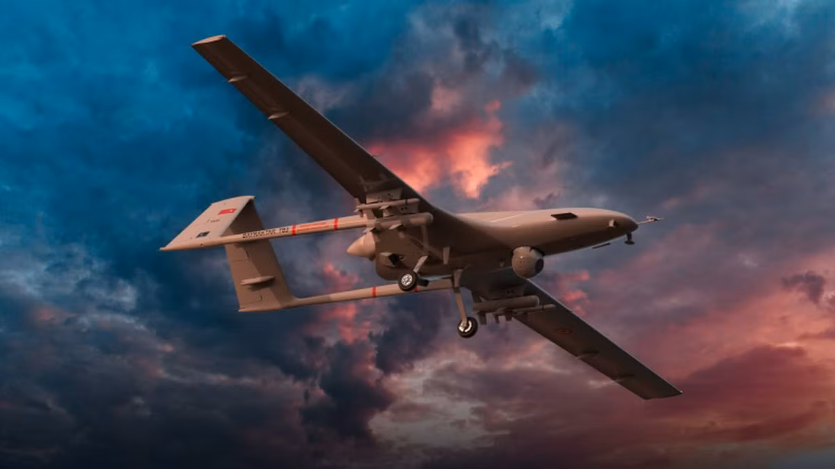 Sau khi UAV TB-2 của Thổ Nhĩ Kỳ đạt được thành tích rất tốt tại ba chiến trường (Syria, Lybia và Nagorno-Karabakh) vào năm ngoái, sự quan tâm của các quốc gia đối với TB-2 đã tăng lên từng ngày.