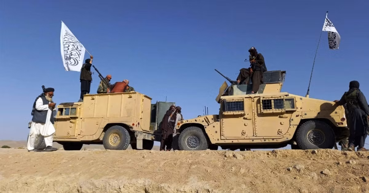Tiền từ bất động sản giá trị khoảng 80 triệu USD. Taliban sở hữu bất động sản ở Afghanistan, Pakistan và nhiều nước khác, theo Mullah Yaqoob và Kênh truyền hình Pakistan SAMAA. Yaqoob nói với NATO doanh thu bất động sản hàng năm là khoảng 80 triệu đô la.