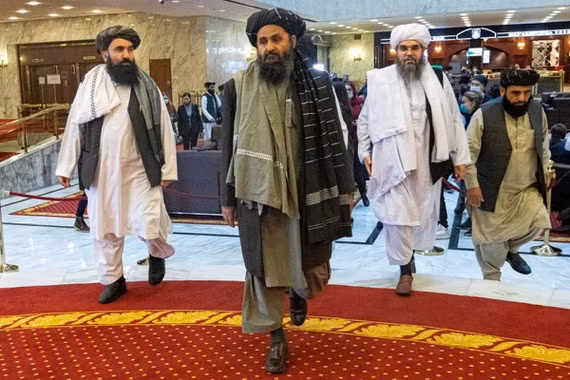Trong năm tài chính 2020, tổ chức Taliban được cho là đã thu được 1,6 tỷ đô la Mỹ, theo Mullah Yaqoob con trai của cố lãnh đạo Taliban Mullah Mohammad Omar, người đã tiết lộ nguồn thu nhập của Taliban trong một báo cáo mật do NATO thu thập.