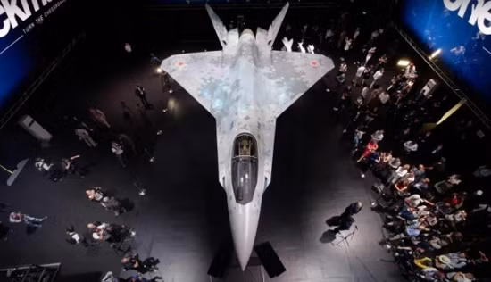 Nhà sản xuất Sukhoi cho biết, nguyên mẫu này dự kiến sẽ thực hiện chuyến bay đầu tiên trong năm 2023 và quá trình chuyển giao tới khách hàng có thể bắt đầu vào năm 2026.
