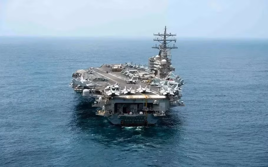Sau khi hoàn thành sứ mệnh hỗ trợ Quân đội Mỹ rút khỏi Afghanistan, tàu sân bay Reagan của Hải quân Mỹ đã quay trở lại Thái Bình Dương sau 3 tháng. Tờ Stars and Stripes của Mỹ ngày 24/9 cho biết, tàu Reagan đã đi vào Biển Đông và sẽ tiến hành các hoạt động huấn luyện chống ngầm, trên vùng biển ngoài vùng lãnh hải của Trung Quốc. 