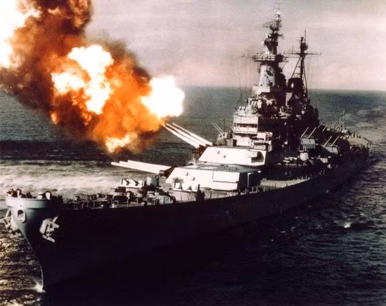 Trong ấn bản tháng 11/1980 của Tạp chí Kỷ yếu Viện Hải quân Mỹ, Đại úy Charles Myers, đã đề xuất nâng cấp lớp thiết giáp hạm trên với những sửa đổi đáng kể ở phần phía sau, biến nó thành một "siêu tàu chiến".