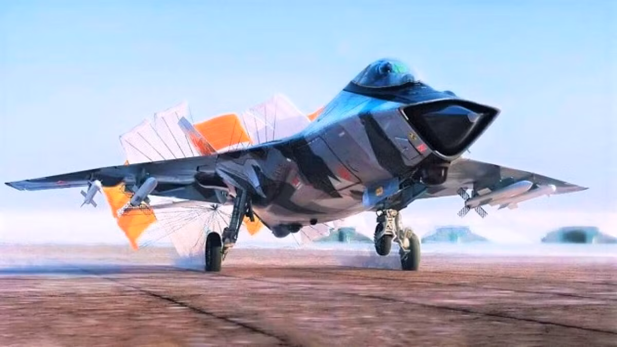 Ngay sau triển lãm hàng không vũ trụ quốc tế MAKS 2021, hãng truyền thông nhà nước Sputnik dẫn lời một nguồn thông tin từ Bộ Quốc phòng Nga cho biết, công ty MiG đang được giao phát triển một máy bay chiến đấu mới, hoạt động trên tàu sân bay.