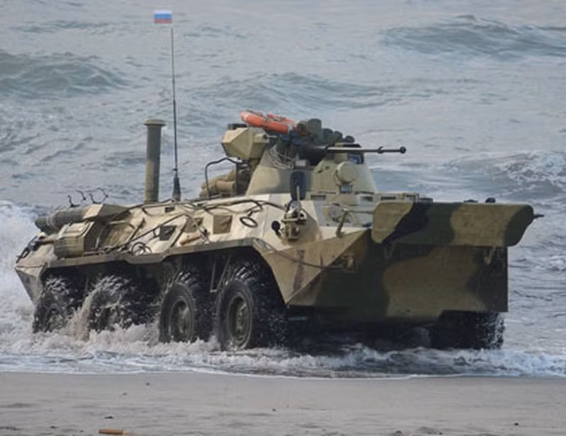 Với BTR-82A hải quân đánh bộ Nga sẽ mở rộng phạm vi hoạt động trên các vùng nước nông trong khu vực biển Đen và tăng khả năng chiến đấu khi có tình huống chiến tranh xảy ra. Nguồn ảnh: Pinterest.