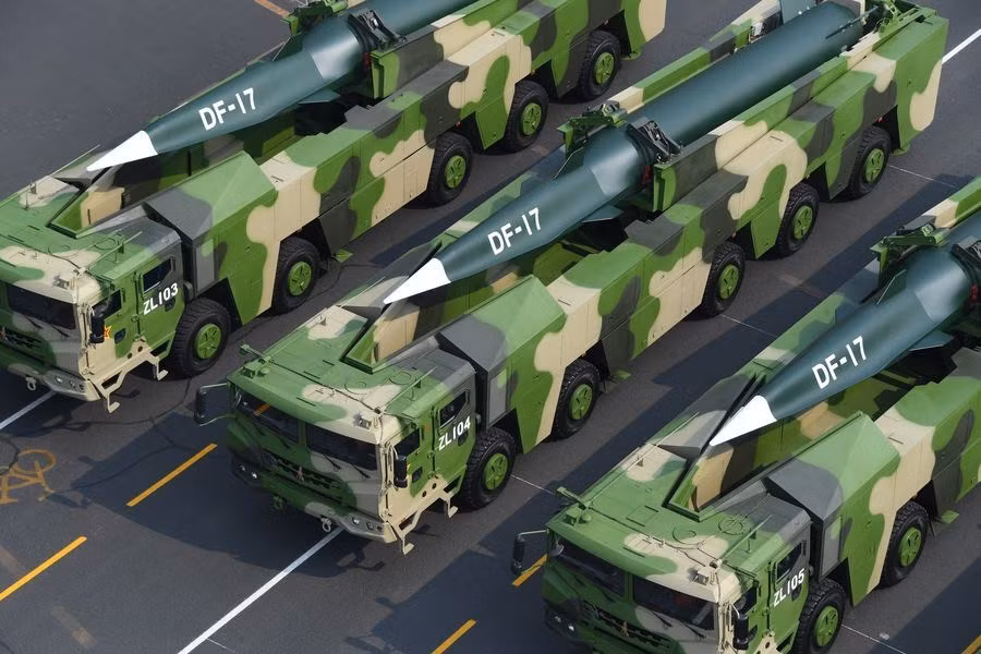 Tờ South China Morning Post (SCMP) cho biết: Một hành động được cho là có tính "răn đe", đó là Trung Quốc triển khai tên lửa siêu thanh DF-17 tiên tiến nhất của họ, dọc theo bờ biển Đông Nam của Trung Quốc, với mục đích có thể là một tín hiệu chuẩn bị cho nỗ lực thống nhất với Đài Loan, bằng vũ lực. 