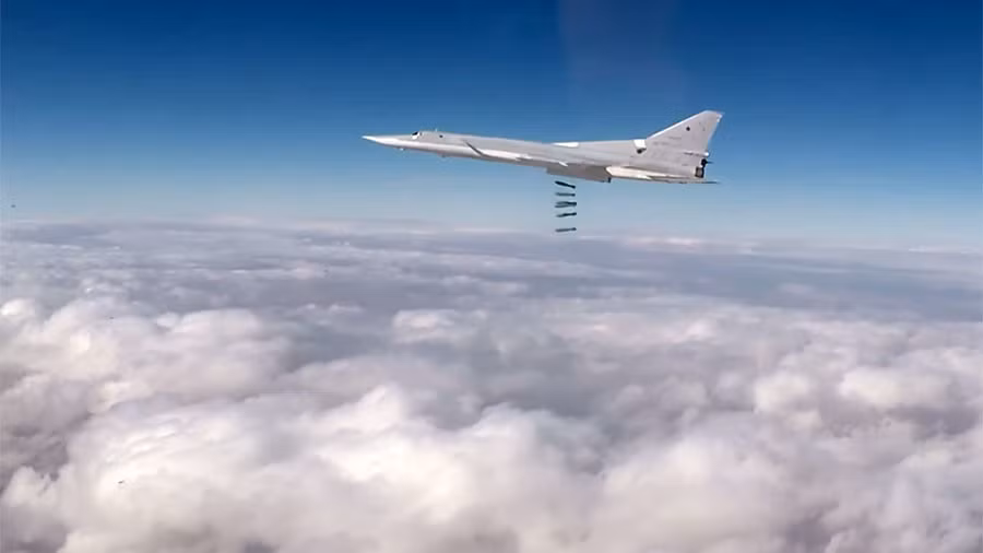 Mỗi chiếc Tu-22M3 Backfire mang theo 12 quả bom thường, không có điều khiển như OFAB-250-270, để ném bom các sở chỉ huy của lực lượng vũ trang chống chính phủ Syria, trại huấn luyện dã chiến, kho đạn, công trường chế biến dầu, xe bọc thép, v.v.