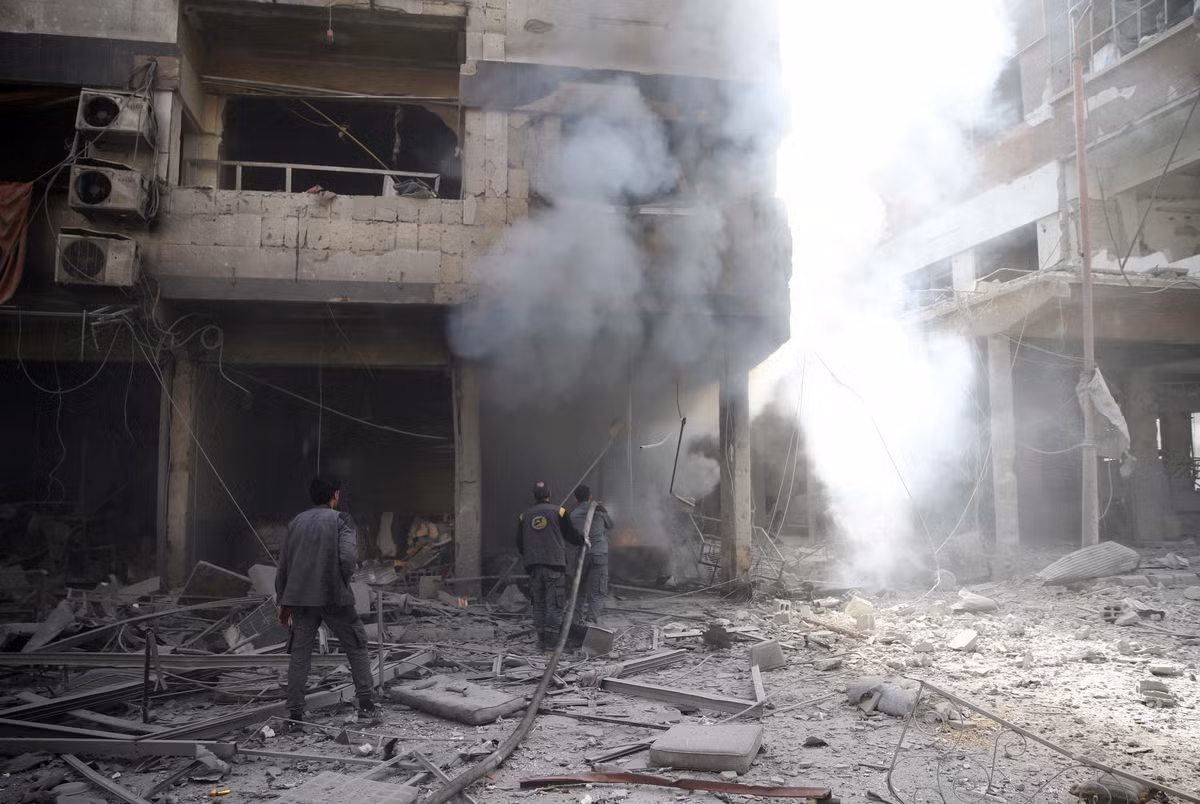 Nhưng có quá ít mục tiêu cấp chiến lược ở chiến trường Syria để dùng đến Tu-95; thời điểm năm 2017 là giai đoạn "nhạy cảm chính trị", khi Trung tướng quân đội Nga Assapov bị thiệt mạng, do pháo kích của quân khủng bố ở khu vực Deir ez-Zor; vì vậy phía Nga đã xuất kích Tu-95 để trả đũa. 