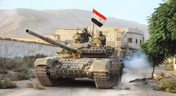 Thứ tư là Syria, quốc gia từ lâu đã là khách hàng nước ngoài hàng đầu đối với các thiết kế xe tăng của Nga. Syria đã nhận được các đơn vị thiết giáp đáng kể được viện trợ từ Nga, kể từ khi quân đội Nga can thiệp vào nước này vào tháng 9/2015 để hỗ trợ chống nổi dậy.