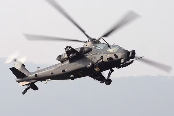 Cuối cùng là trực thăng Z-10M, máy bay trực thăng tấn công là một trong số ít lĩnh vực mà Trung Quốc vẫn đi sau các đối thủ Mỹ và Nga. Z-10 về tổng thể có khả năng kém hơn so với Apache hoặc các thiết kế hiện đại của Nga nhưng đã có những cải thiện đáng kể về hiệu suất kể từ khi nó đi vào hoạt động.