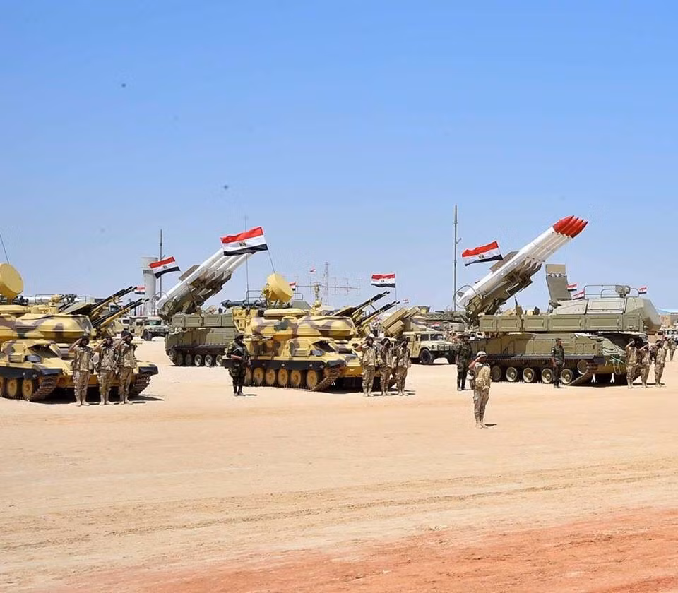Hiện tại, các đối thủ của Israel như Ai Cập, đang sở hữu một mạng lưới tên lửa đất đối không nhiều lớp, có khả năng chiến đấu cao; có thể chống lại các máy bay chiến đấu cũng như ngăn chặn các cuộc tấn công bằng tên lửa của Israel.