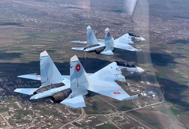 Trong cuộc xung đột ở Nargono - Karabakh vừa qua, thậm chí những chiếc Su-30SM của Không quân Armenia còn không dám xuất kích chiến đấu do lo sợ các hệ thống phòng không Azerbaijan cũng như sự hỗ trợ của Thổ Nhĩ Kỳ. Ảnh: Su-30SM của Armenia.