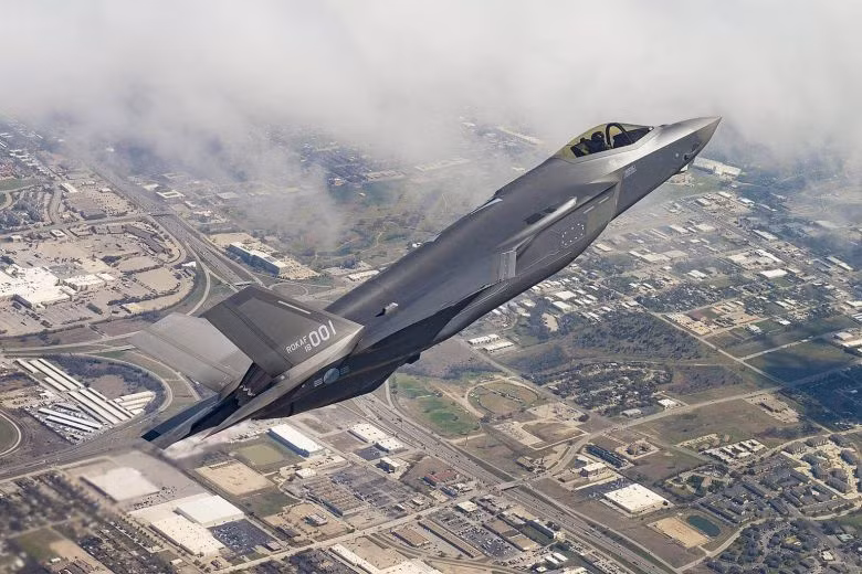 Hàn Quốc và Mỹ cho rằng, số máy bay chiến đấu F-35 hiện có trên lãnh thổ Triều Tiên, có thể tạo ra sự khác biệt lớn trên chiến trường. Đồng thời ngăn chặn có hiệu quả các cuộc tấn công trả đũa của Triều Tiên, với thiệt hại tối thiểu, đối với cơ sở hạ tầng quan trọng của Hàn Quốc.