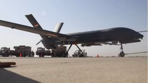 Phi đội số 9 của không quân Jordan đã sử dụng số UAV do Trung Quốc sản xuất. Một đơn vị tương tự sử dụng UAV khác của không quân, bao gồm Schiebel S-100 Camcopters và Leonardo Falcos. Mãi đến tháng 5/2018, không quân Jordan mới công khai UAV CH-4 trước công chúng.