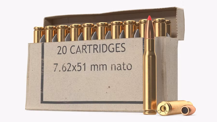 Tuy nhiên loại đạn 7,62x51 mm cũng có những nhược điểm. Nhược điểm chính của nó là làm cho súng có độ giật mạnh; trọng lượng đạn cũng nặng hơn (gần gấp đôi so với đạn 5,56x45 mm), khiến binh lính không thể mang được nhiều đạn và đương nhiên là giá thành sản xuất cũng đắt hơn.