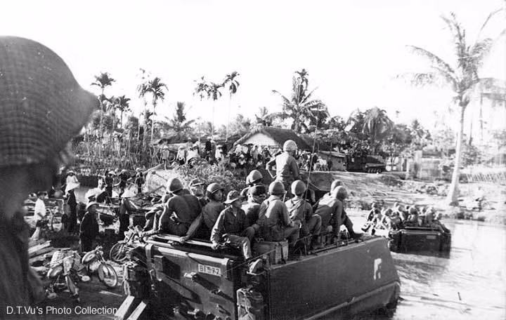Để đối phó với phong trào cách mạng đang phát triển mạnh mẽ ở miền Nam, trong 6 tháng đầu năm 1969, địch mở 34 trận càn lớn vào các căn cứ cách mạng của ta. Quân đội Mỹ gồm các đơn vị thủy quân thường xuyên dùng ca nô vũ trang và tàu chiến nhỏ tuần tra trên sông Thị Vải, sông Lòng Tàu, săn lùng lực lượng đặc công nước của ta.