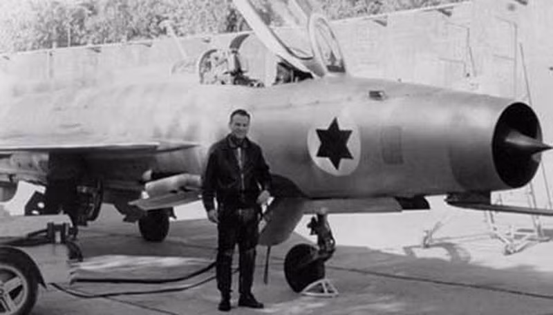 MiG-21 được sử dụng rộng rãi trong các cuộc chiến tranh khắp Trung Đông. Các máy bay chiến đấu kiêm ném bom MiG-21 của Lực lượng Phòng vệ Israel đã tàn phá các căn cứ của Ai Cập và Syria trong các cuộc không kích mở màn của cuộc Chiến tranh 6 ngày.