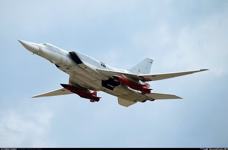 Nguồn tin của RIA cho biết: Máy bay Tu-22M3M được hiện đại hóa, đã tiến hành một số vụ phóng tên lửa hành trình Kh-32; đây cũng là cơ sở cho việc hoàn thiện vũ khí tấn công của máy bay ném bom Tu-22M3M.