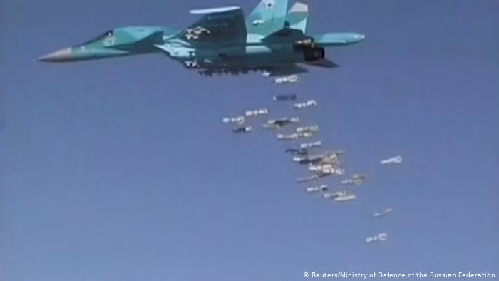 Thật ra vào thời điểm đó, các máy bay chiến đấu của Nga đang hoạt động trên lãnh thổ Syria có thể dễ dàng thực hiện các cuộc không kích nhằm vào các mục tiêu trên với chi phí thấp hơn nhiều. Thậm chí nhiều máy bay ném bom tầm xa, có thể bay thẳng từ Nga sang Syria ném bom và trở về.
