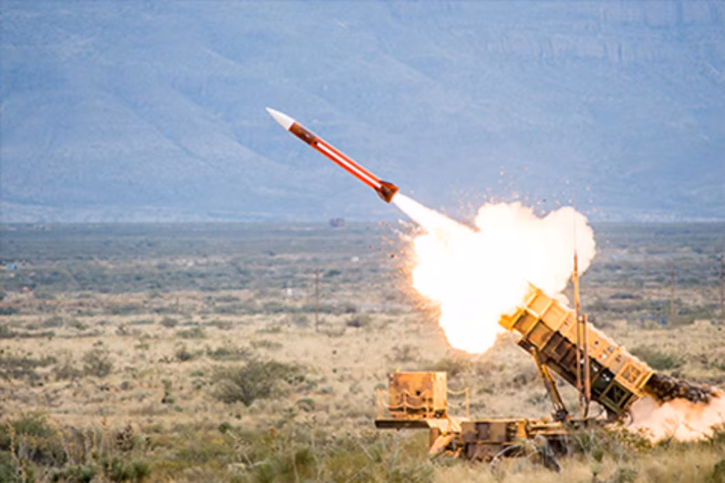 Về vũ khí và trang bị, ông Danilyuk cho biết, tên lửa phòng không Patriot và tên lửa hành trình Tomahawk của Mỹ, là những gì Ukraine muốn.