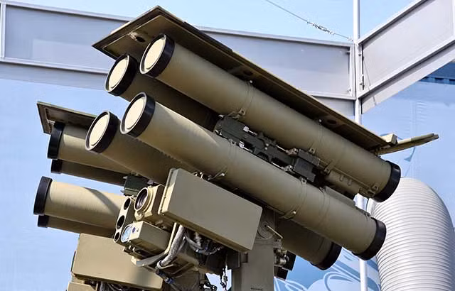 Đứng tốp thứ tư trong top 5 ATGM mạnh nhất hiện nay, là tổ hợp 9M133M Kornet-M của Nga; hệ thống này không chỉ tiêu diệt được xe tăng, xe bọc thép mà còn có thể tiêu diệt cả trực thăng bay thấp.