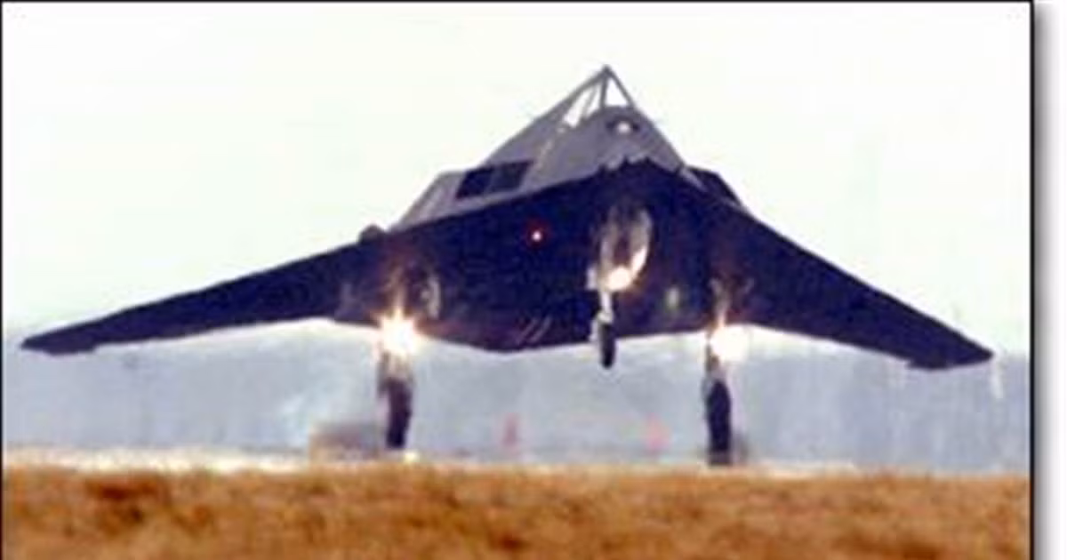 Để tăng khả năng cho F-117A, có thể xuyên thủng hệ thống phòng thủ của Liên Xô, các đơn vị F-117A phải nhận được thông tin tình báo về vị trí của hệ thống phòng không của Liên Xô và lập đường bay tỉ mỉ, để tránh các mối đe dọa tiềm tàng, nhất là tránh các trạm radar sóng dài, có khả năng phát hiện máy bay tàng hình.