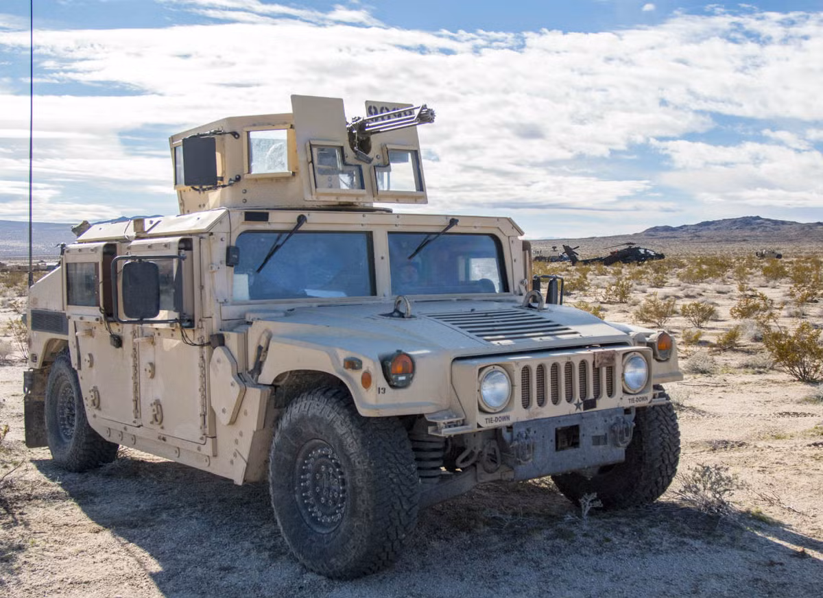 Nhưng việc hiện đại hóa những chiếc xe bọc thép Humvee này quả thực là "một tiền gà, ba tiền thóc", như báo cáo của GAO trích dẫn: "Chính phủ nước ngoài không sẵn sàng chi trả cho quá trình hiện đại hóa khoang chở quân bọc thép và hệ thống truyền động, vì vậy các phê duyệt mua Humee đã tạm dừng".