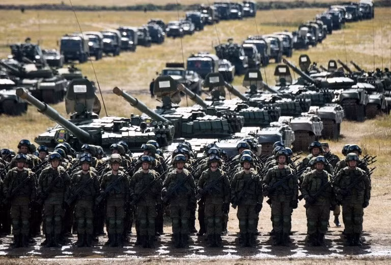 Thiếu tướng Michael Repas, cố vấn hoạt động đặc biệt của NATO tại Ukraine cho biết thêm, Nga vẫn giữ phần lớn lực lượng trong khu vực và họ chỉ rút một phần nhỏ. Điều này có nghĩa là, khi có tình huống, Quân đội Nga có thể quay trở lại ngay lập tức.