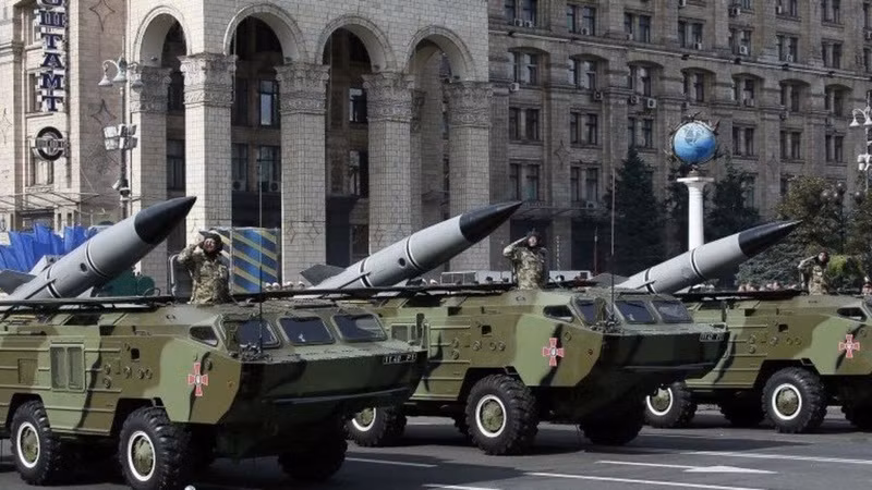 Hiện tại một số thông tin cho rằng Ukraine đang sở hữu khoảng 500 tên lửa Tochka U. Ngoài ra khoảng 80 tên lửa của nước này đã được xuất khẩu sang Yemen cùng với 40 tên lửa khác xuất khẩu cho Syria.