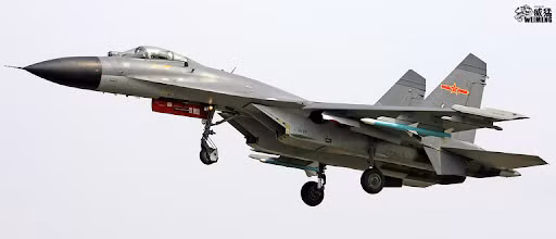 Sau khi nhập khẩu lô chiến đấu cơ Su-27 ban đầu, Bắc Kinh đã mua giấy phép để chế tạo trong nước bản sao của riêng họ, đó là phiên bản J-11. Sau khi làm chủ công nghệ từ Nga, Trung Quốc đã bắt đầu độc lập chế tạo các mẫu tiên tiến hơn như J-11B và D, bất chấp sự phản đối của Nga.