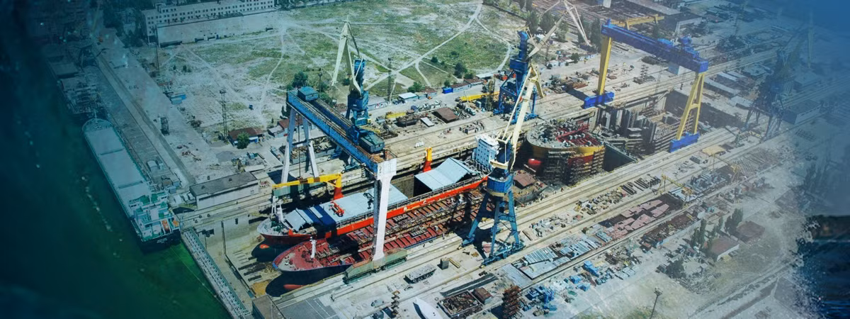 Nhưng ngay cả sau sự phá sản và thu hẹp quy mô của những năm 1990, Nikolaev và các nhà máy đóng tàu khác của Ukraine đã đóng và sửa chữa lớn hàng trăm tàu. Cũng chính nhà máy Nikolaev Ocean, từ năm 2000 đến 2006 đã đóng ít nhất 55 tàu (tàu chở hàng rời, tàu container, tàu chở dầu, tàu kéo, v.v.).