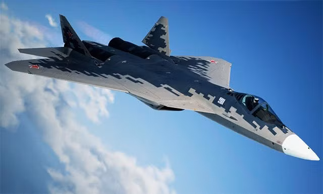 Theo các cố vấn quân sự ở Moscow, Công ty sản xuất máy bay Sukhoi (đơn vị phát triển và sản xuất tiêm kích Su-57), đã tiến hành phân tích về khả năng máy bay chiến đấu mới nhất của họ, có trang bị được tên lửa hành trình BrahMos hay không.