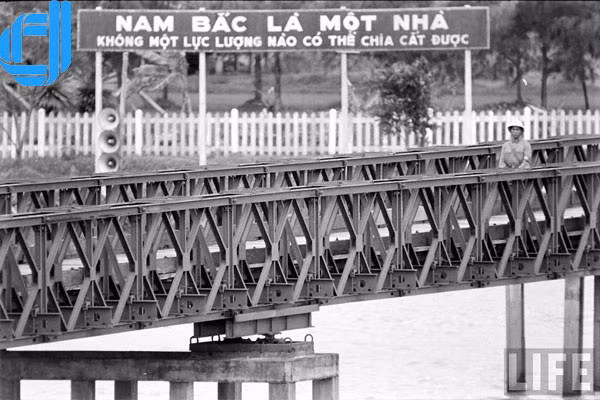 Kẻ đứng sau những luận điệu xuyên tạc bất kể thời gian của dàn loa phía bờ Nam sông Bến Hải, là một tay lính ngụy có tên Phương. Tay này chuyên sử dụng luận điệu xuyên tạc, nói "ra rả" liên tục suốt ngày.