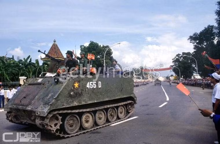 Số xe thiết giáp này đã xuất trận với quy mô lớn, rất hiệu quả trong chiến tranh bảo vệ biên giới Tây Nam 1977-1979, có lúc lấn át cả vai trò của các loại xe bọc thép khác do Liên Xô và Trung Quốc chế tạo. Nhờ xe bọc thép M113, Quân đội nhân dân Việt Nam đã nhanh chóng giành ưu thế áp đảo trước Khmer đỏ.