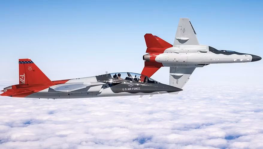 Điều thú vị là trong 4 năm đầu sử dụng máy bay MiG-21, Serbia không có loại máy bay 2 chỗ ngồi chuyên dành để huấn luyện và đào tạo các phi công, vì vậy các phi công Serbia phải huấn luyện trên máy bay TV-2 do Mỹ sản xuất.