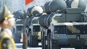 S-300V4 kế thừa khả năng cảm biến tiên tiến của S-400 và hiệu suất cao chống lại máy bay tàng hình, điều này đặc biệt quan trọng, khi Nhật Bản đang cố gắng mở rộng phi đội F-35 và là khách hàng xuất khẩu lớn nhất cho máy bay phản lực tàng hình của Mỹ.