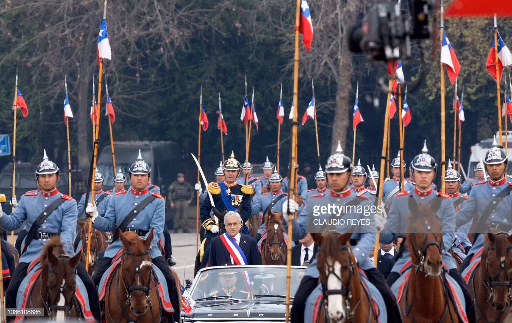 Thậm chí tới tận ngày nay quân đội chile vẫn duy trì đội kỵ binh nghi lễ. Nguồn ảnh: Gettyimg.