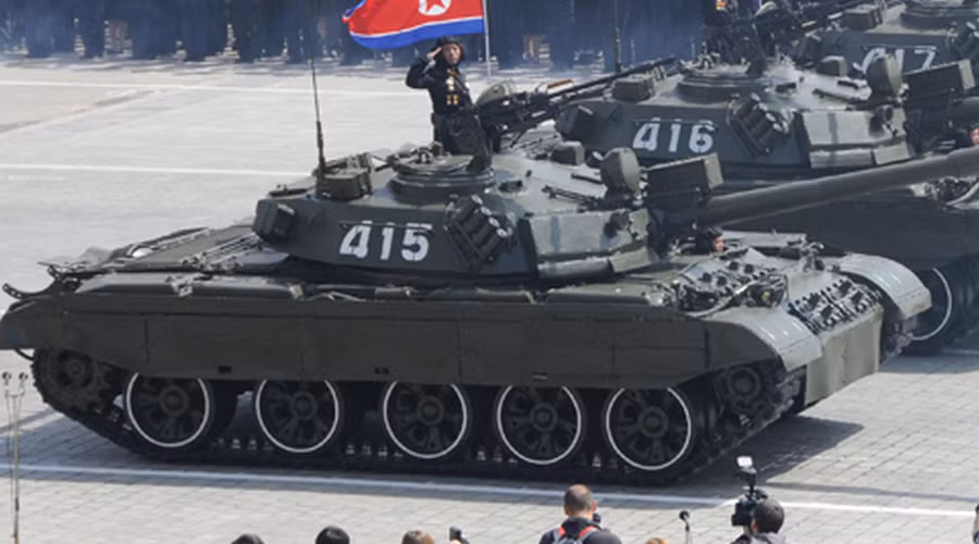Tổng cộng trong biên chế của Triều Tiên có khoảng 1000 xe tăng loại này, chủ yếu được sản xuất từ đầu những năm 90 của thế kỷ trước. Nguồn ảnh: Asian.
